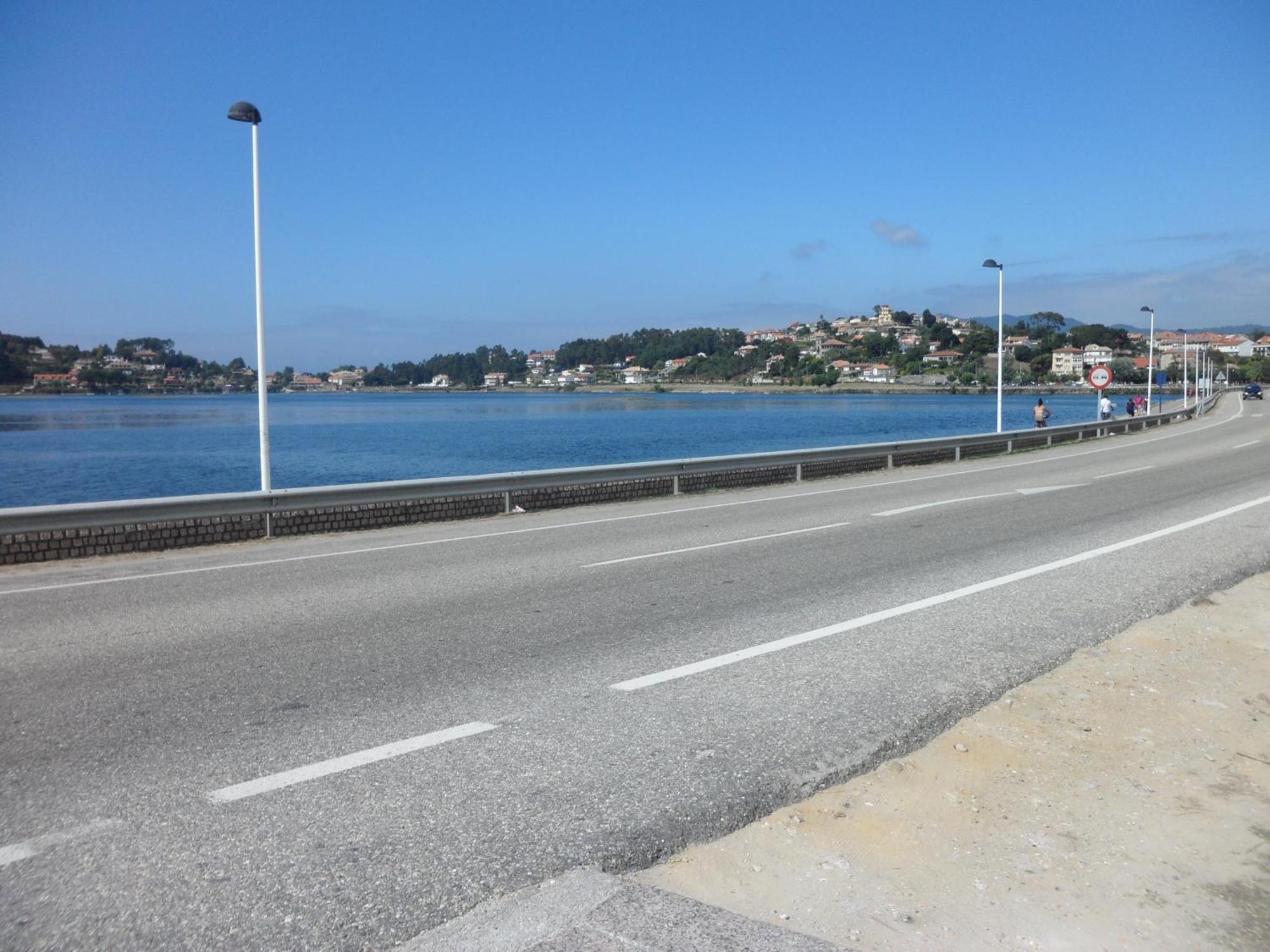 Hotel Avenida Baiona Sabaris Екстер'єр фото