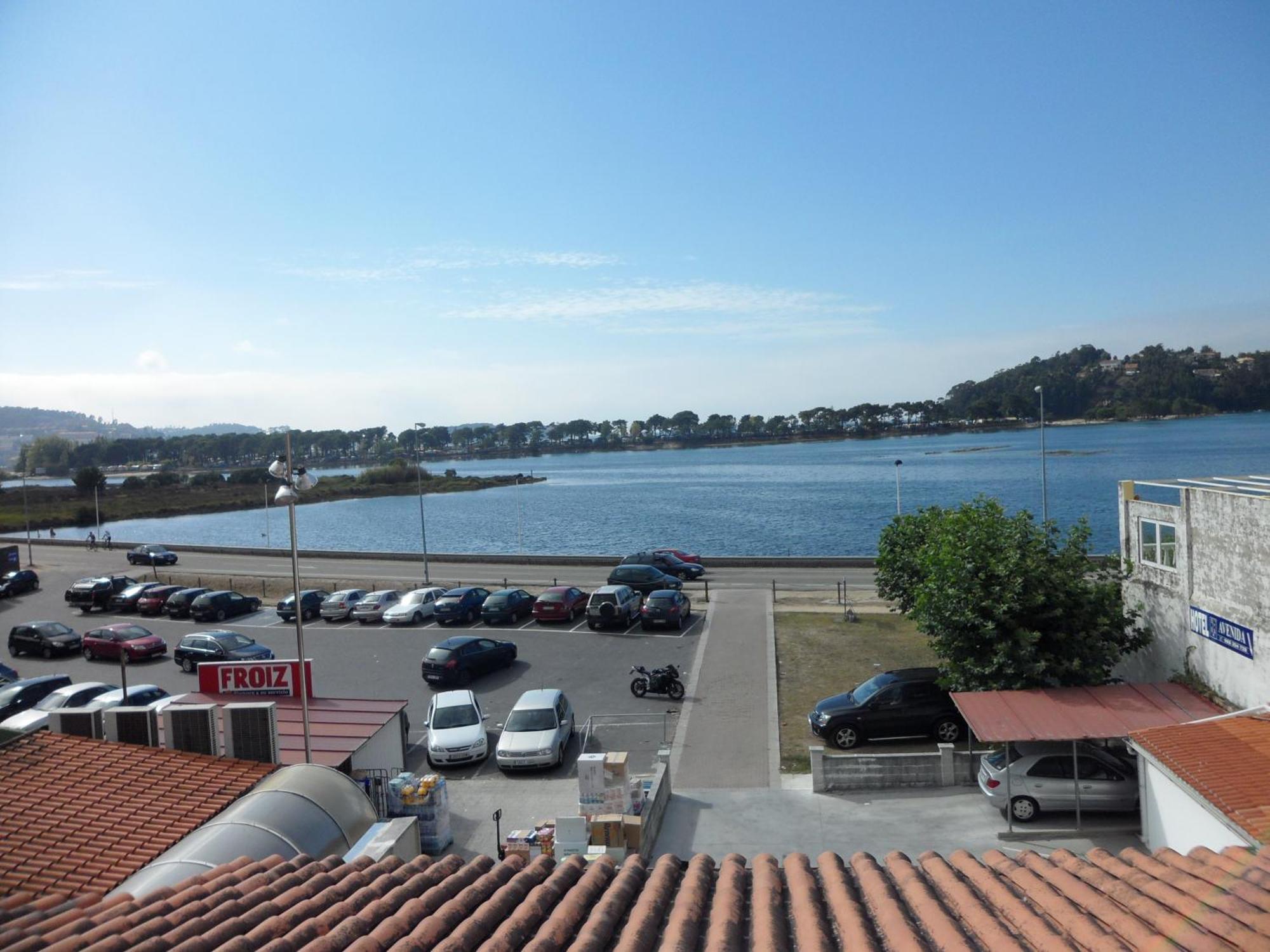Hotel Avenida Baiona Sabaris Екстер'єр фото