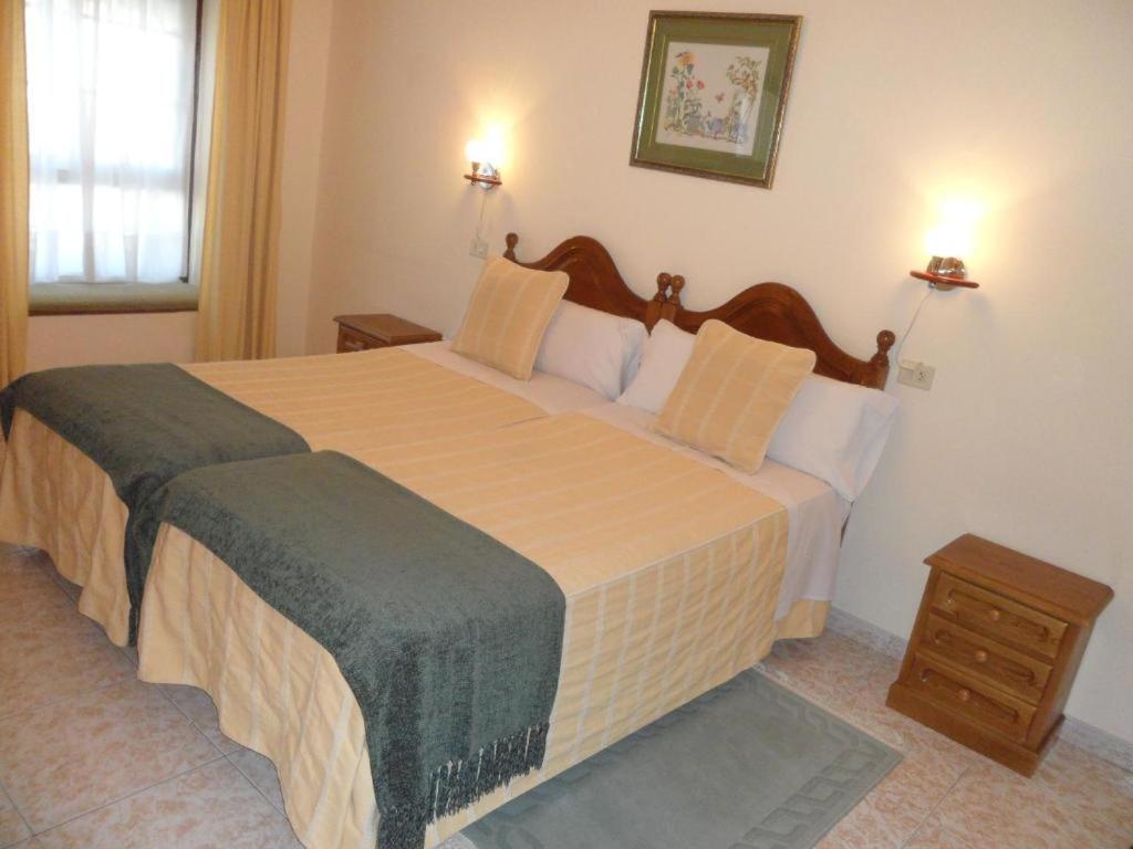 Hotel Avenida Baiona Sabaris Екстер'єр фото