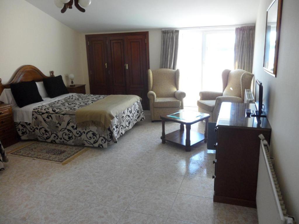 Hotel Avenida Baiona Sabaris Екстер'єр фото