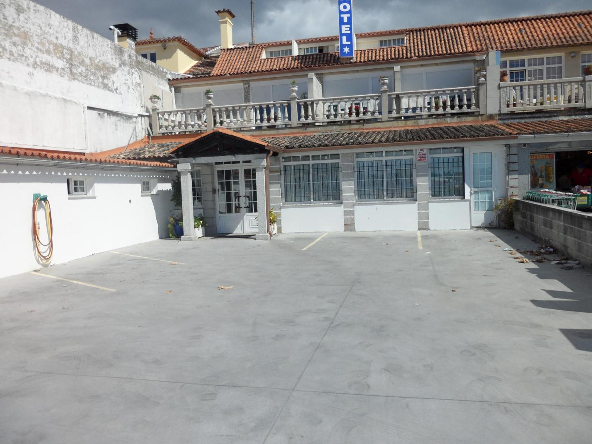 Hotel Avenida Baiona Sabaris Екстер'єр фото