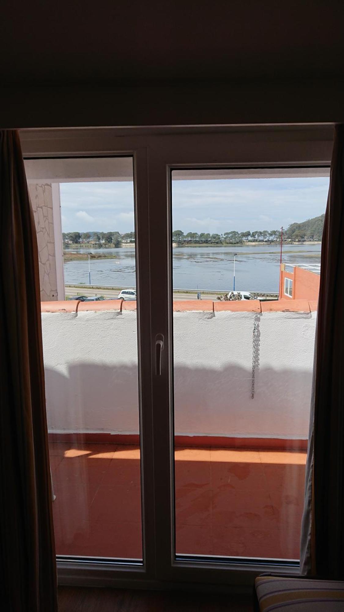 Hotel Avenida Baiona Sabaris Екстер'єр фото