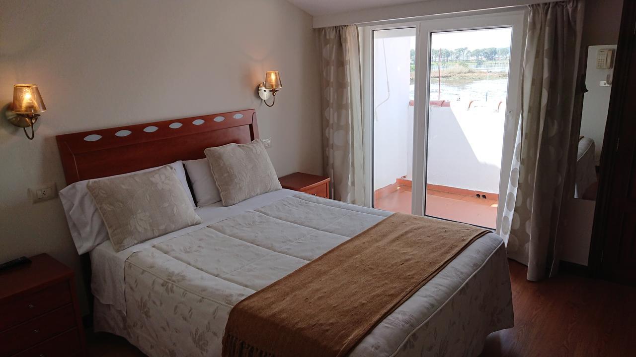 Hotel Avenida Baiona Sabaris Екстер'єр фото